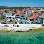 Villa Krapljunka