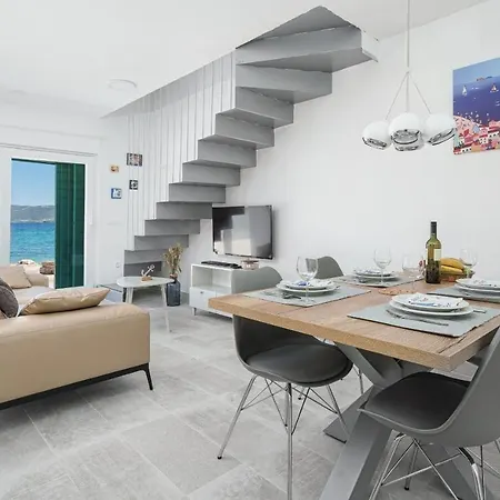 Krapljunka فيلة *